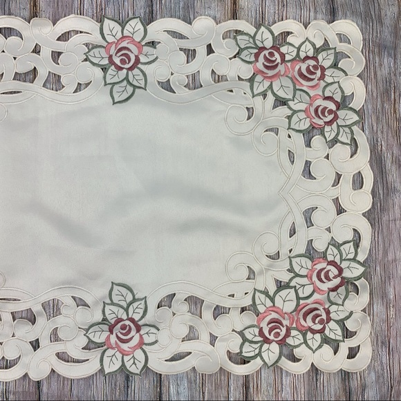 Handmade Embroidered Floral Table Runner - Picture 7 of 14